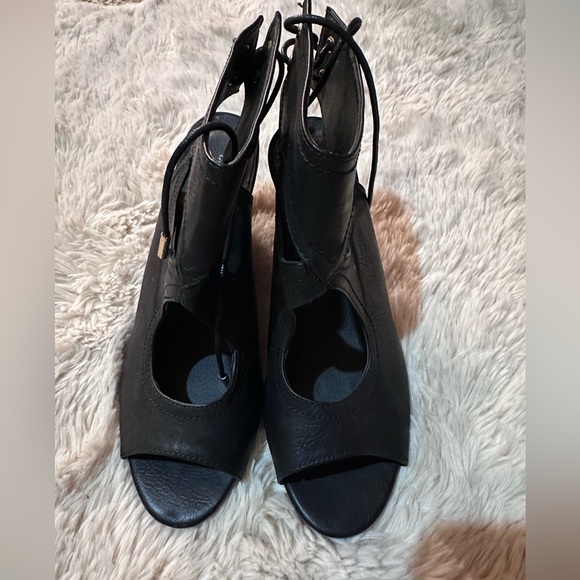 TGDJ Shoes - TG Wedge Shoes